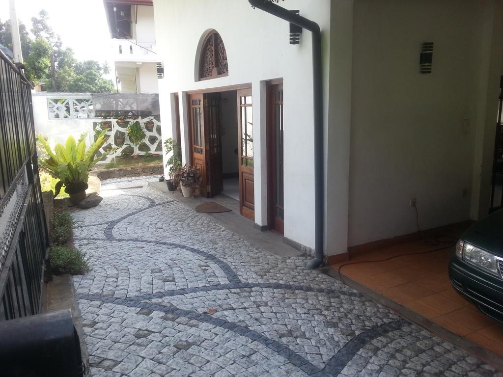 Aaranya Residence Kandy Exteriör bild